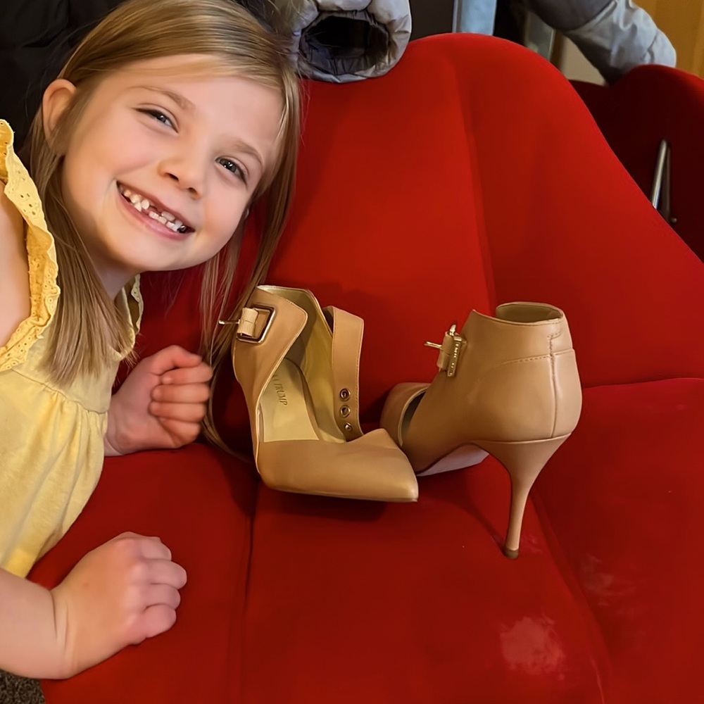 Ivanka Trump pumps